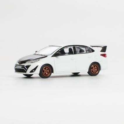PR640094 POP RACE 1/64 Toyota GR Vios - White