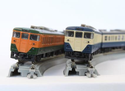 R055 (Z) PCﾄﾗｯｸﾎﾟｲﾝﾄﾚｰﾙ 110mm 左(ｶｯﾄﾚｰﾙ付)