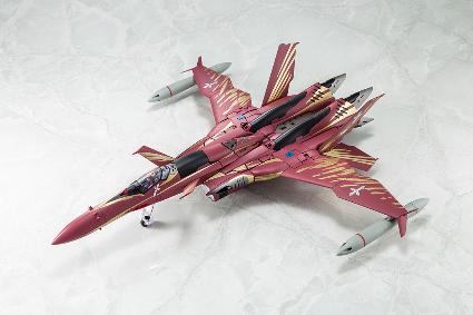 1/60 完全変形SV-51γ ﾉｰﾗ･ﾎﾟﾘｬﾝｽｷｰ搭乗機 最終決戦仕様
