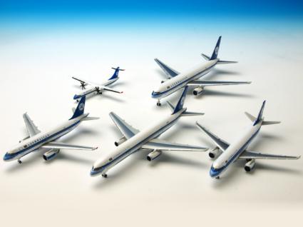 9802 ﾎｰｶﾞﾝｳｨﾝｸﾞｽ 1/500 ｱｾﾞﾙﾊﾞｲｼﾞｬﾝ航空 5機ｾｯﾄ ATR-72 A319 A320 B757-200