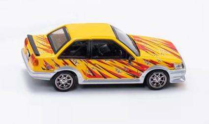 LL-009-29 DIE CAST TEAM 1/64 Toyota Corolla LEVIN (RHD) YELLOW